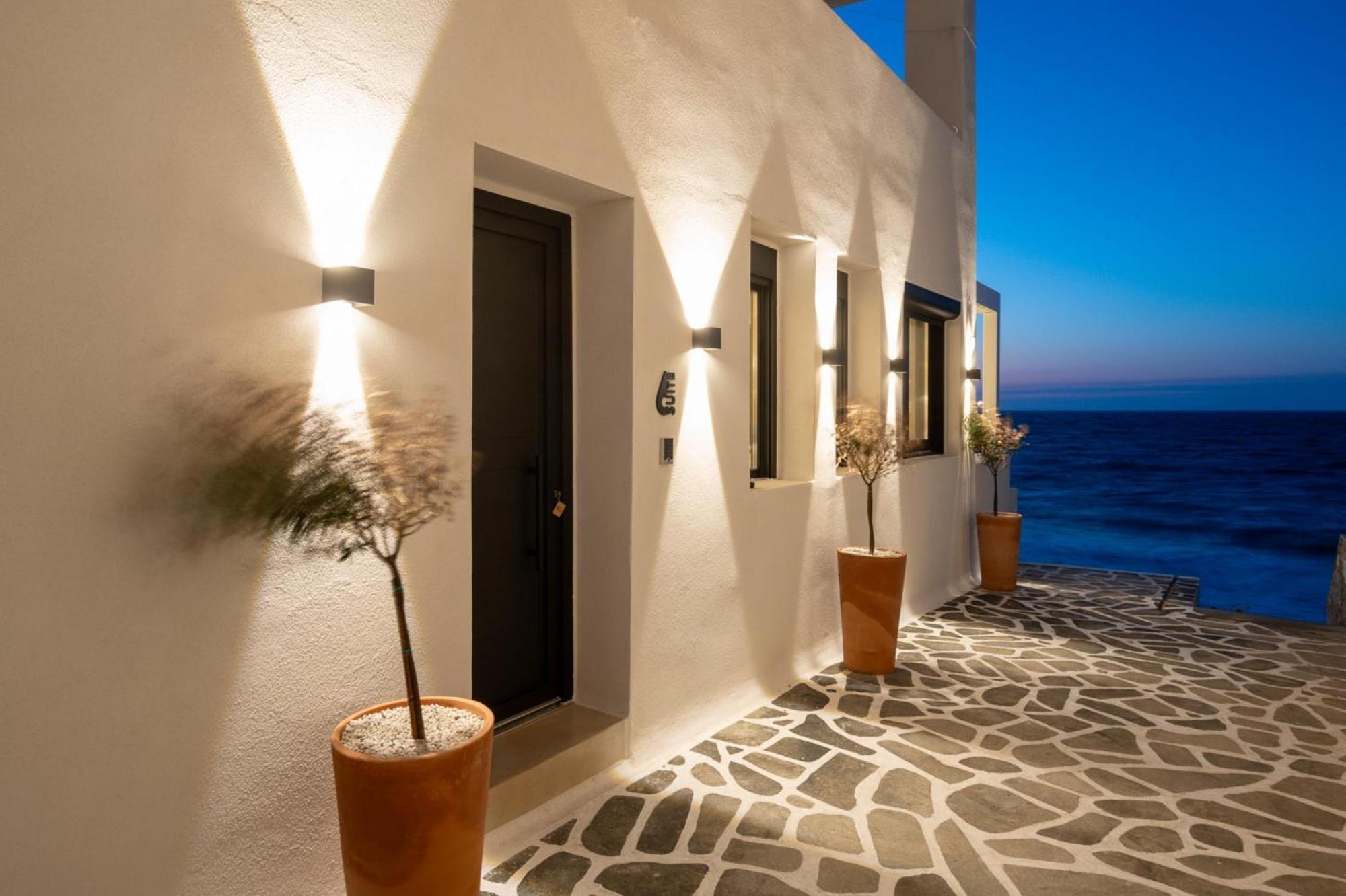 Portara Seaside Luxury Suites Naxos City Exterior photo