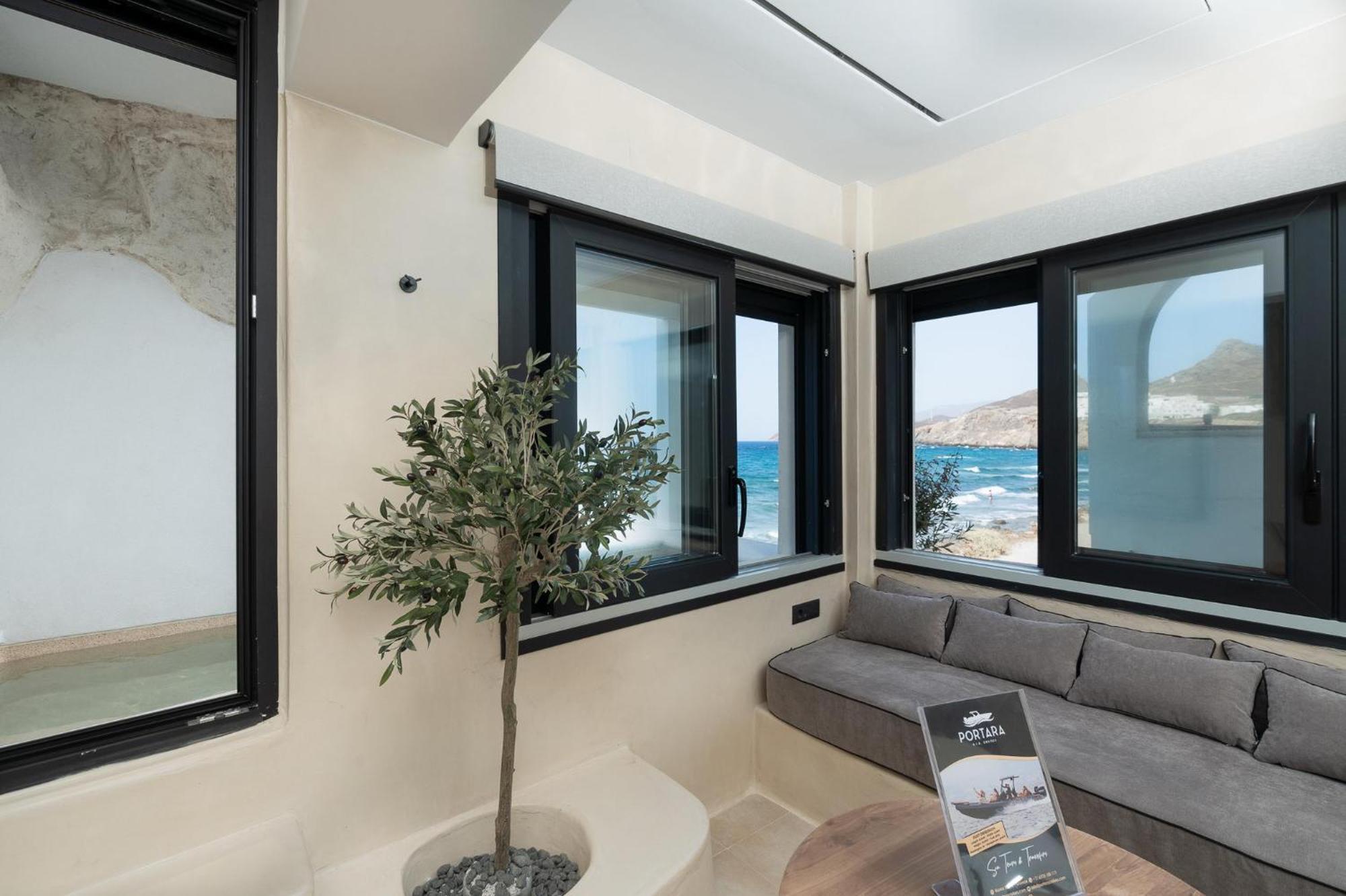 Portara Seaside Luxury Suites Naxos City Exterior photo