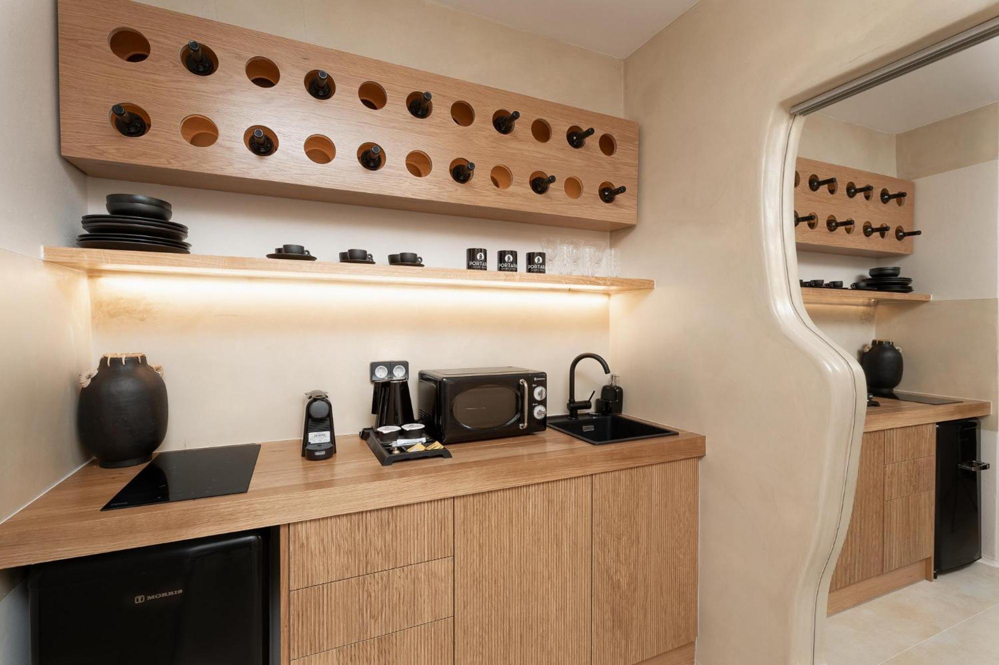 Portara Seaside Luxury Suites Naxos City Exterior photo
