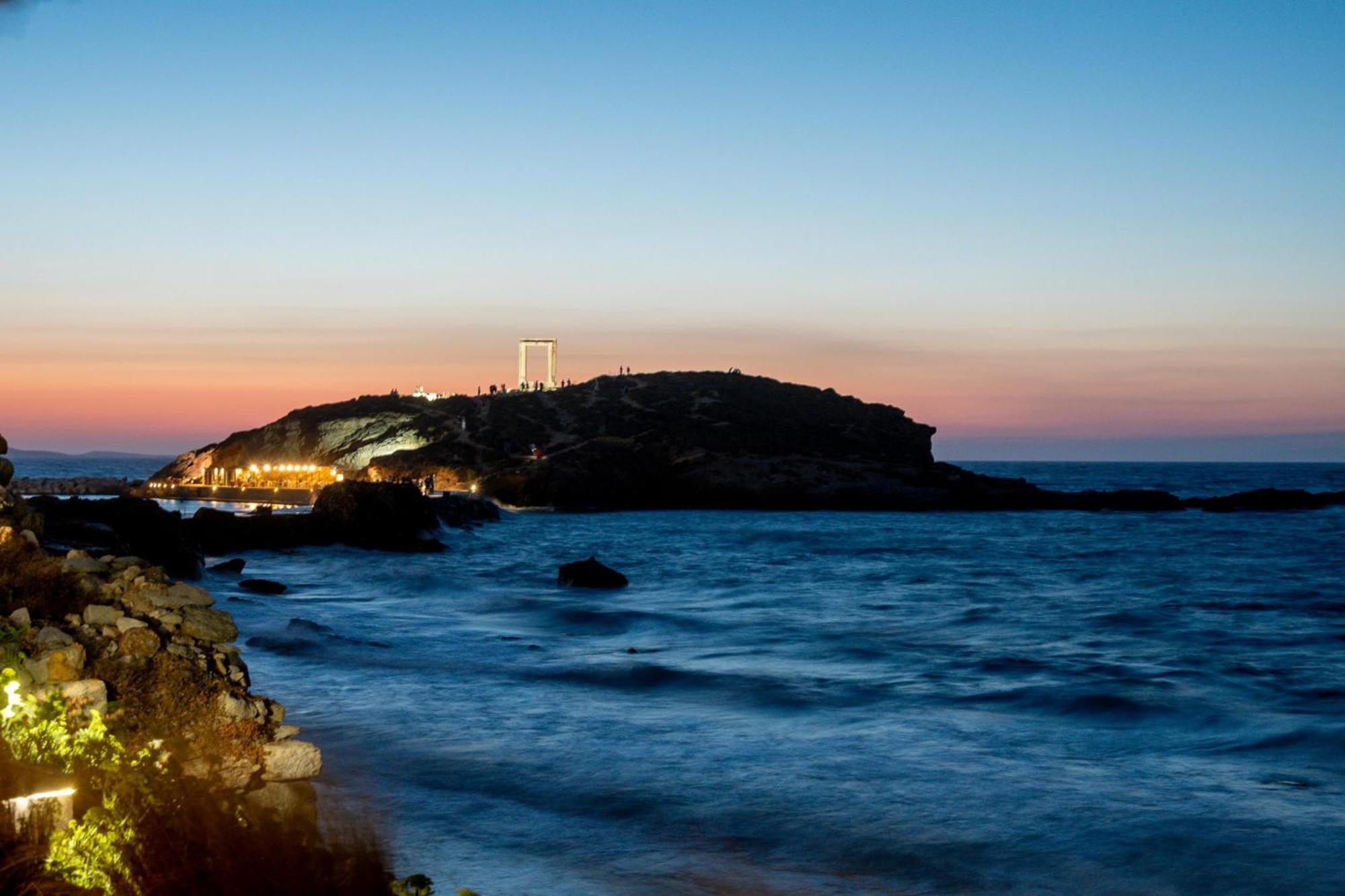 Portara Seaside Luxury Suites Naxos City Exterior photo