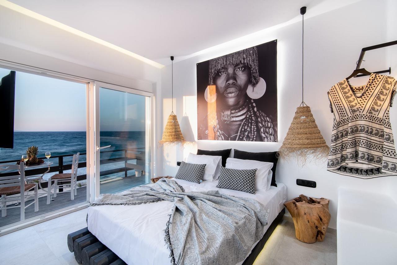 Portara Seaside Luxury Suites Naxos City Exterior photo
