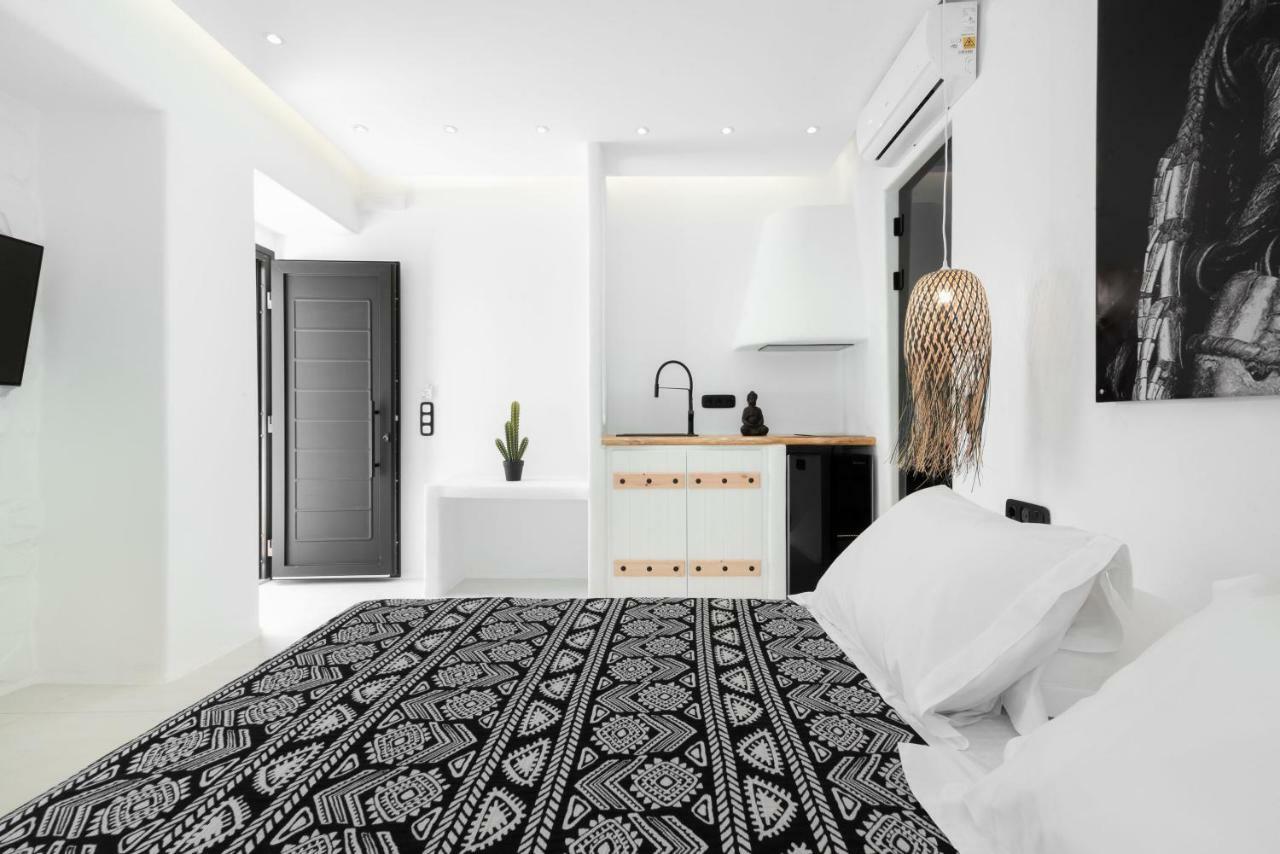 Portara Seaside Luxury Suites Naxos City Exterior photo